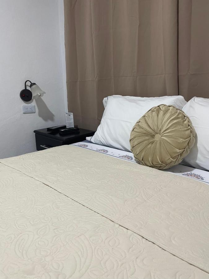 Hotel El Coco Alajuela Dış mekan fotoğraf